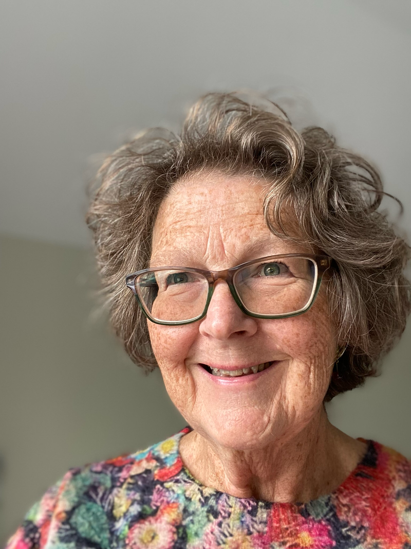 Elaine Armstrong headshot